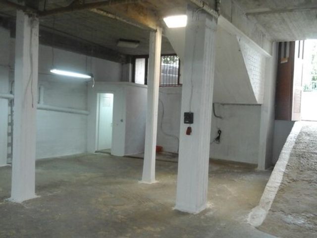 Commercial property for sale Ilion (Micheli) Storage Unit 150 sq.m.