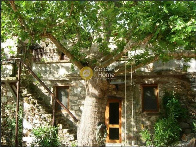 4-bedroom freehold villa in Chania — photo 2 of 5