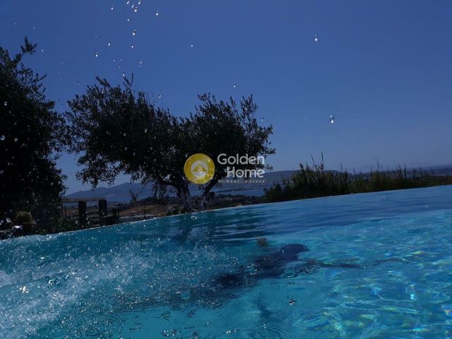 5-bedroom freehold villa in Paros — photo 1 of 5