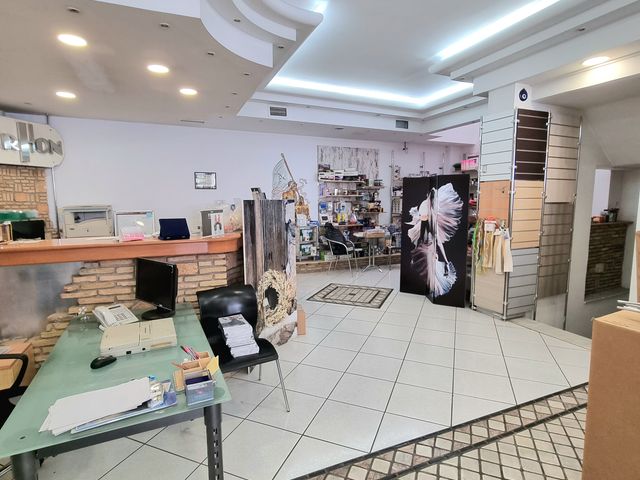 Κτίριο 1.050 τ.μ.