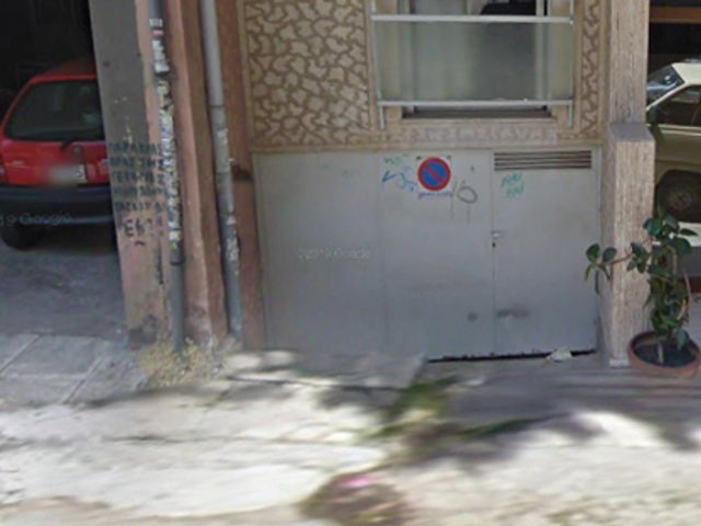 Κλειστό parking 28 τ.μ.