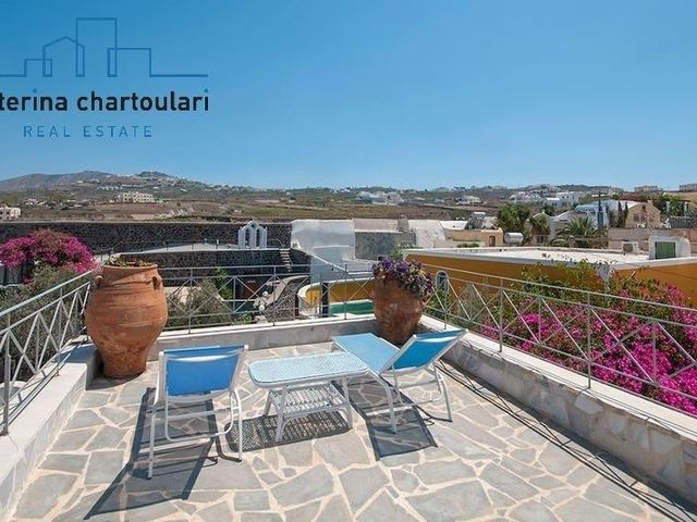 12-bedroom freehold villa in Santorini — photo 2 of 5