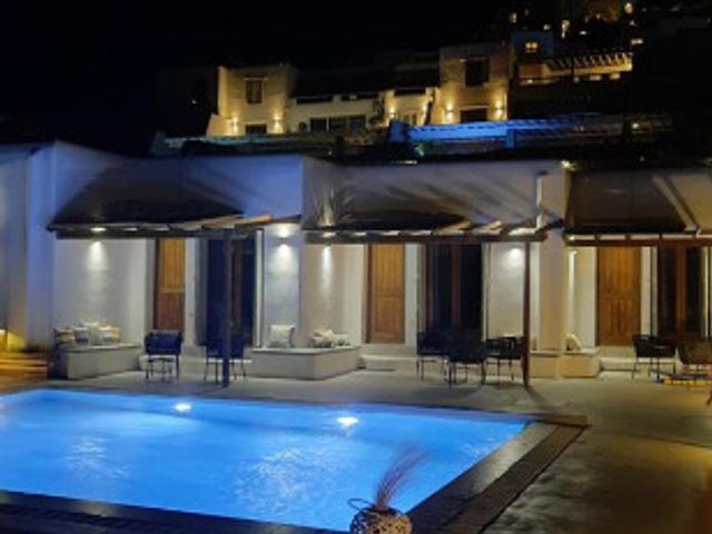 9-bedroom freehold villa in Mykonos — photo 1 of 5