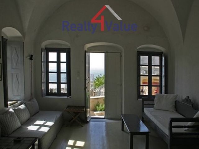 3-bedroom freehold villa in Santorini — photo 3 of 5