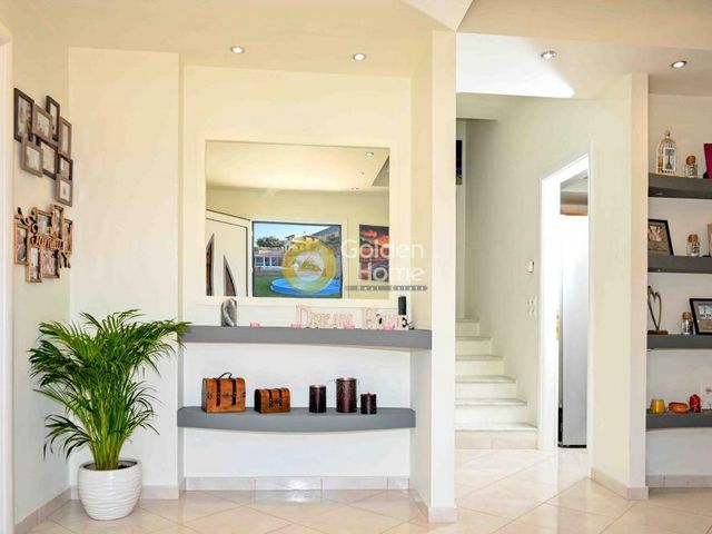 3-bedroom freehold villa in Agios Nikolaos — photo 1 of 5