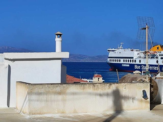 3-bedroom freehold apartment in Naxos — photo 1 of 5