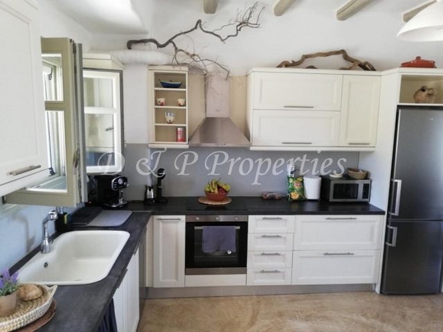 2-bedroom freehold villa in Paros — photo 5 of 5