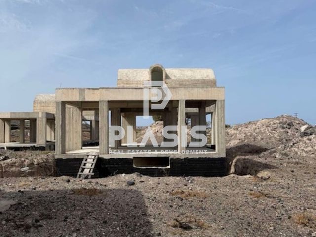 3-bedroom freehold villa in Santorini — photo 3 of 5
