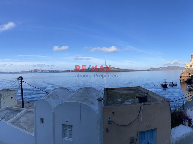 2-bedroom freehold villa in Santorini — photo 3 of 5