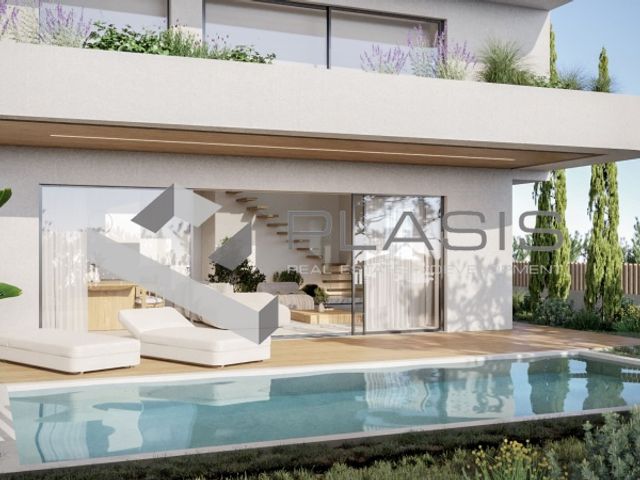 Πώληση κατοικίας Γλυφάδα (Αιξωνή) Μεζονέτα 242 τ.μ.