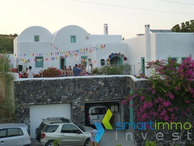 4-bedroom freehold villa in Santorini — photo 1 of 5