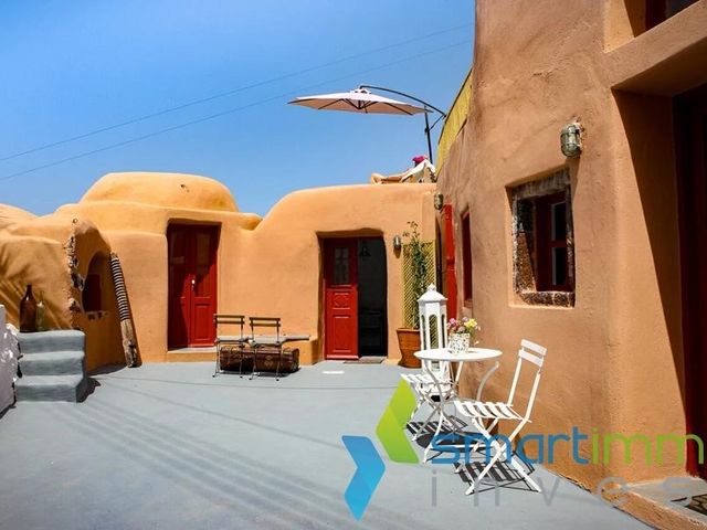 3-bedroom freehold villa in Santorini — photo 1 of 5
