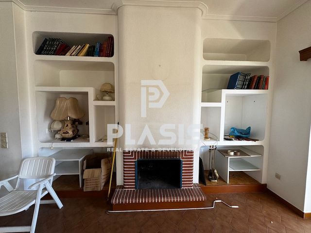 Μονοκατοικία 215 τ.μ.