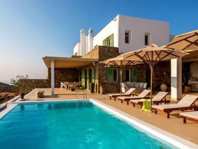 8-bedroom freehold villa in Mykonos — photo 1 of 5