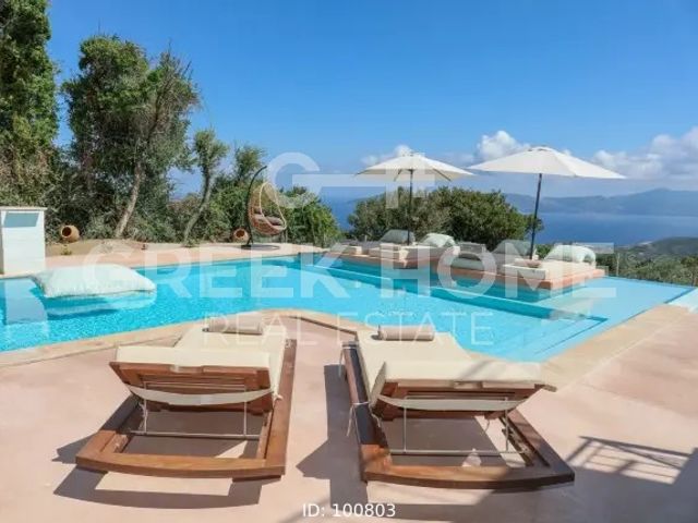 11-bedroom freehold villa in Skiathos — photo 1 of 5