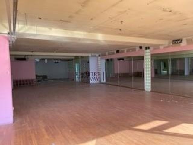 Commercial property for sale Ilion (Center) Building 730 sq.m.