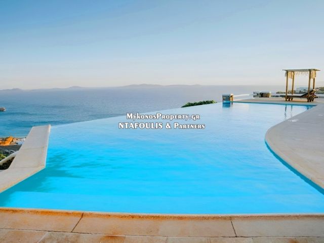 6-bedroom freehold villa in Mykonos — photo 1 of 5