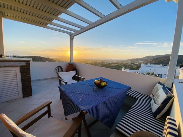 3-bedroom freehold villa in Naxos — photo 1 of 5