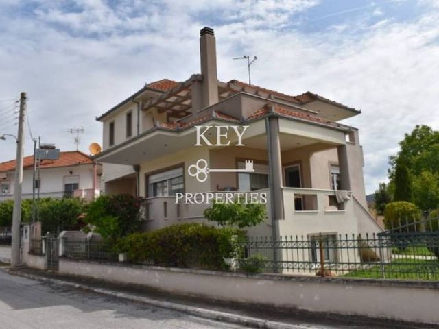 Μονοκατοικία 297 τ.μ.