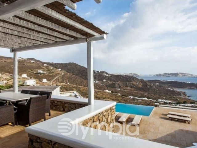 6-bedroom freehold villa in Mykonos — photo 1 of 5
