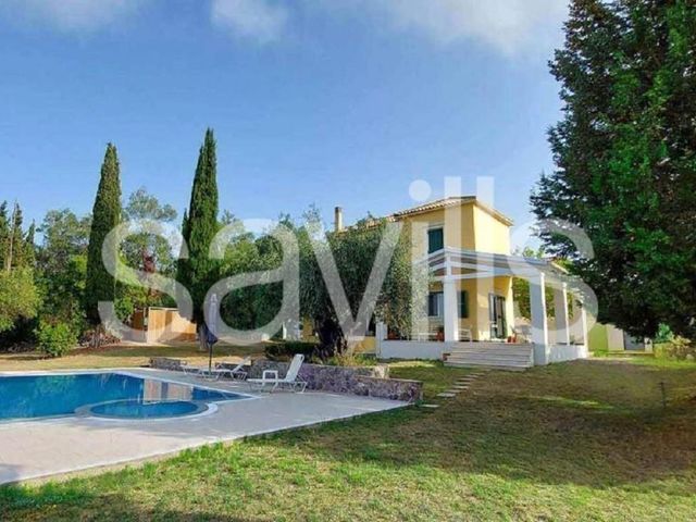 3-bedroom freehold villa in Corfu — photo 1 of 5