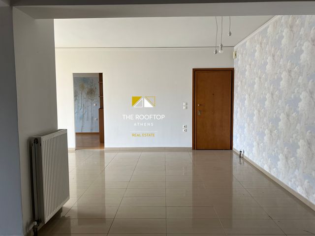 4-bedroom freehold apartment in Chania — photo 1 of 5