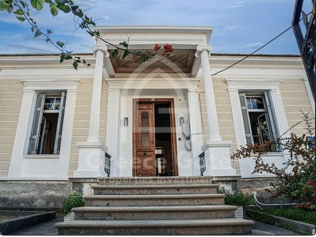 6-bedroom freehold villa in Chania — photo 2 of 5