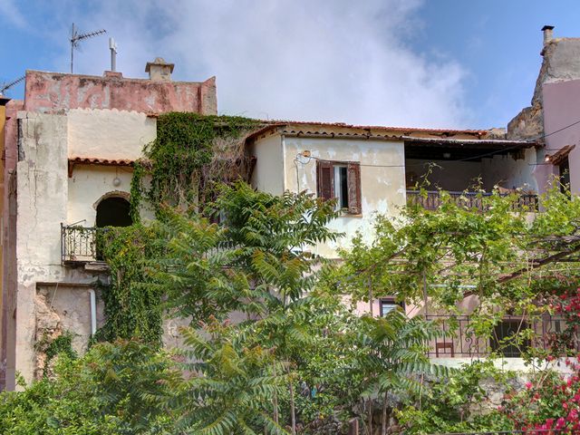 3-bedroom freehold villa in Chania — photo 1 of 5