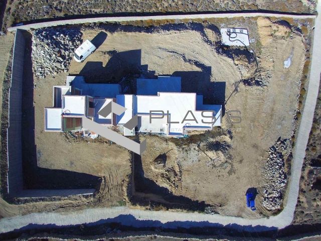 5-bedroom freehold villa in Mykonos — photo 2 of 3