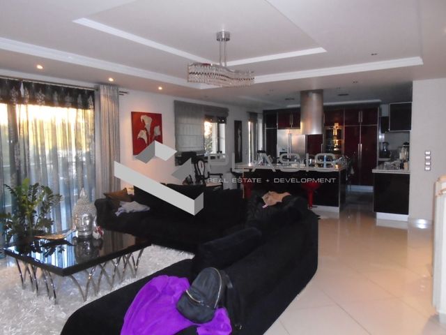 Πώληση κατοικίας Δάφνη Αττικής (Άνω Δάφνη) Μεζονέτα 230 τ.μ.