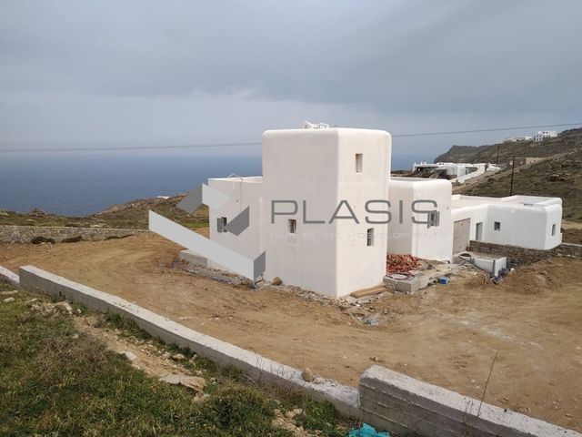 5-bedroom freehold villa in Mykonos — photo 1 of 3