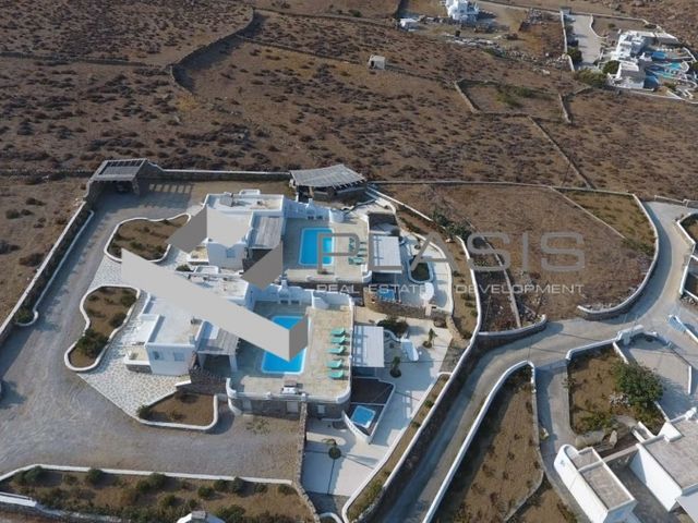 10-bedroom freehold villa in Mykonos — photo 1 of 5
