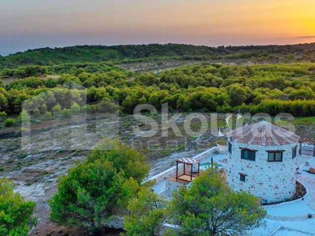 2-bedroom freehold villa in Zakynthos — photo 1 of 5