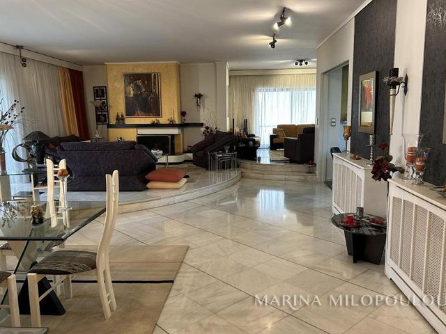 Πώληση κατοικίας Γλυφάδα (Κέντρο) Διαμέρισμα 175 τ.μ.