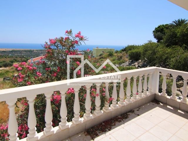 2-bedroom freehold villa in Rhodes — photo 5 of 5