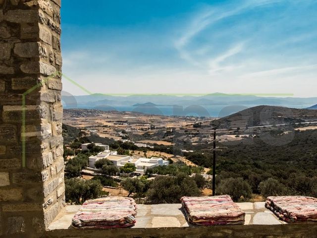 6-bedroom freehold villa in Paros — photo 4 of 5