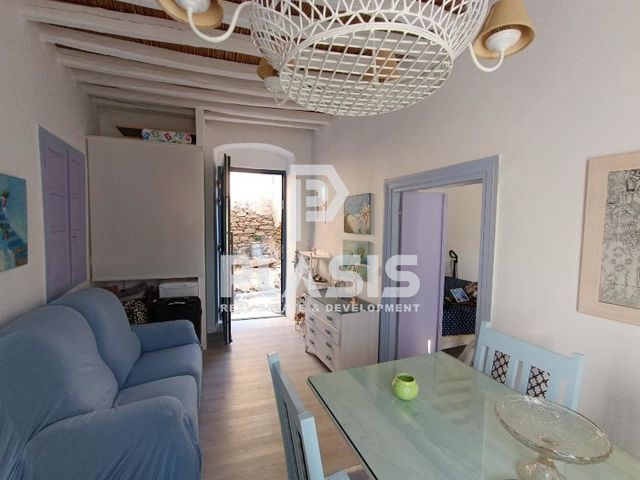 3-bedroom freehold villa in Paros — photo 5 of 5