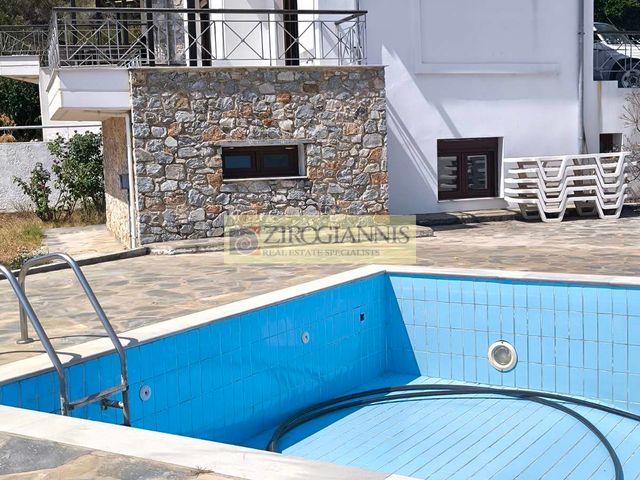 3-bedroom freehold villa in Skiathos — photo 3 of 5