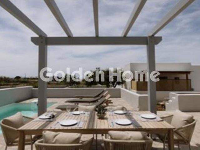 3-bedroom freehold villa in Naxos — photo 1 of 3