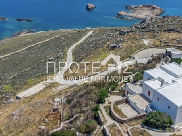 7-bedroom freehold villa in Mykonos — photo 1 of 5