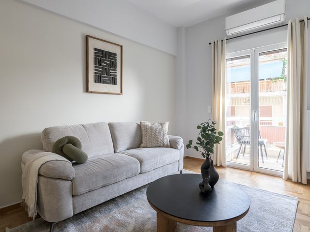 Ενοικίαση κατοικίας Αθήνα (Χίλτον) Διαμέρισμα 51 τ.μ. επιπλωμένο ανακαινισμένο