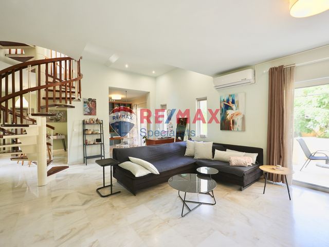 4-bedroom freehold villa in Chania — photo 4 of 5