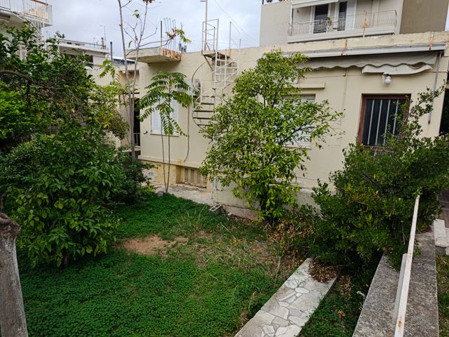 Πώληση κατοικίας Δάφνη Αττικής (Χαραυγή) Μονοκατοικία 112 τ.μ.