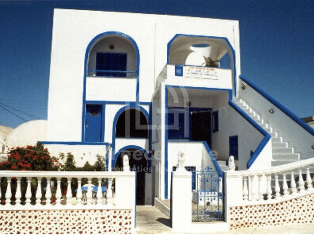 3-bedroom freehold villa in Santorini — photo 3 of 3