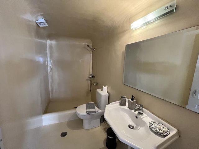 2-bedroom freehold villa in Santorini — photo 5 of 5