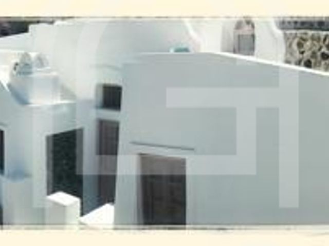 3-bedroom freehold villa in Santorini — photo 3 of 5