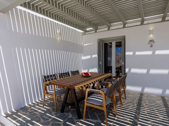 4-bedroom freehold villa in Naxos — photo 3 of 5