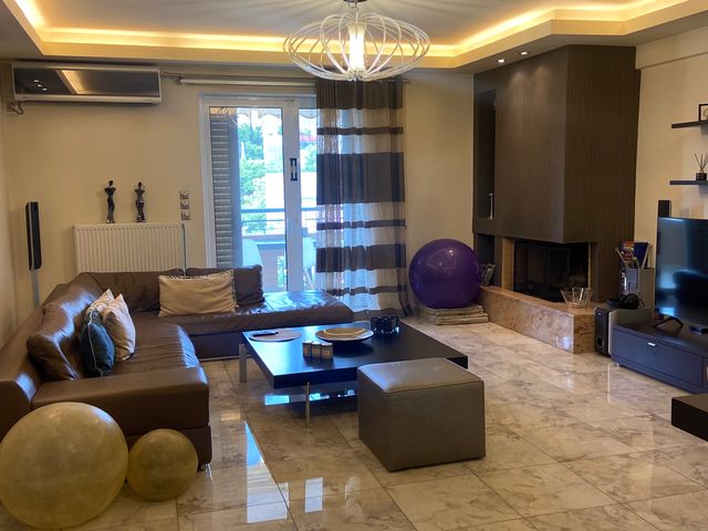 Πώληση κατοικίας Νίκαια (Κέντρο) Διαμέρισμα 120 τ.μ.