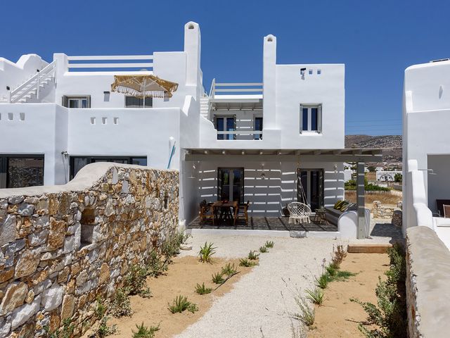 4-bedroom freehold villa in Naxos — photo 2 of 5
