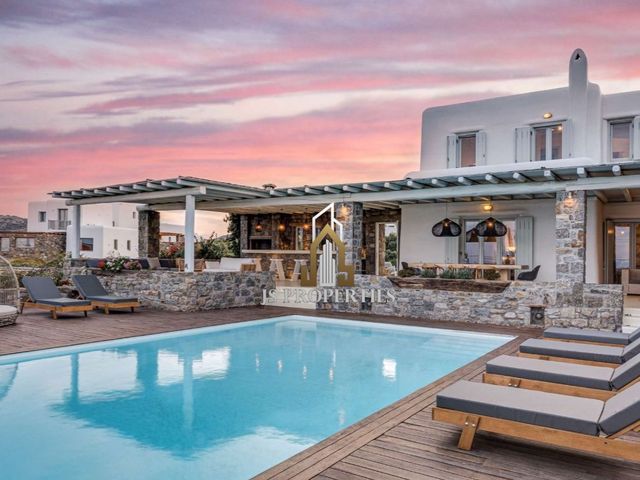 5-bedroom freehold villa in Mykonos — photo 1 of 5